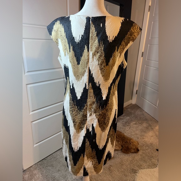 RB Collection Aztec Chevron Sheath Dress, size 8 - Picture 4 of 4